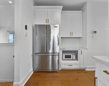 4006 Fort Bend Drive - Photo Thumbnail 12