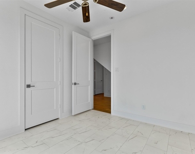 4006 Fort Bend Drive - Photo Thumbnail 26