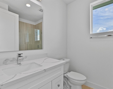 4006 Fort Bend Drive - Photo Thumbnail 16