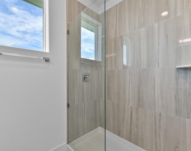 4006 Fort Bend Drive - Photo Thumbnail 17