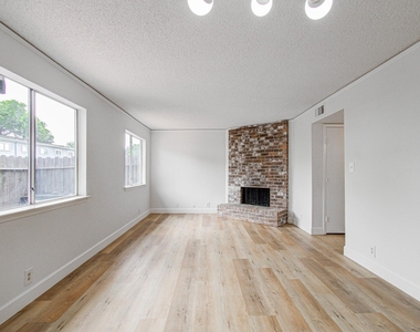 11002 Hammerly Boulevard - Photo Thumbnail 1