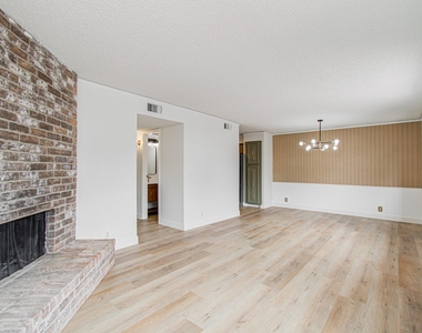 11002 Hammerly Boulevard - Photo Thumbnail 3