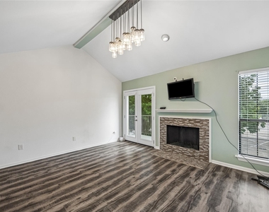 763 Bering Drive - Photo Thumbnail 8