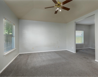 3103 Lauren Lane - Photo Thumbnail 14