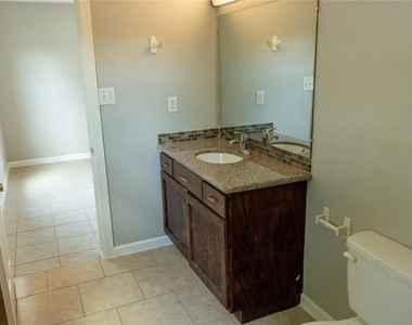 537 Cottontail Drive - Photo Thumbnail 17