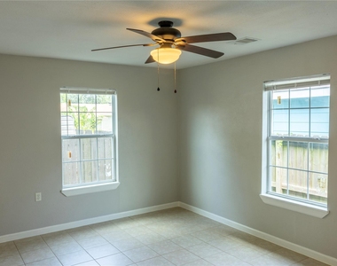 537 Cottontail Drive - Photo Thumbnail 12