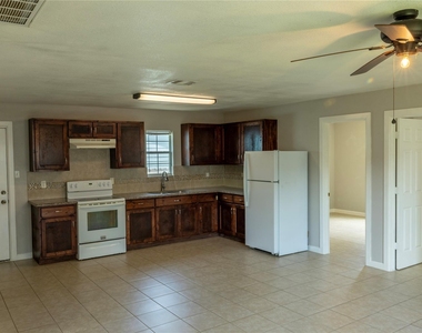 537 Cottontail Drive - Photo Thumbnail 2