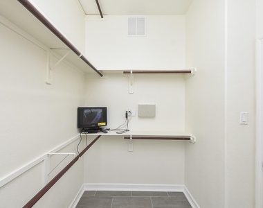 21010 Kelliwood Park Lane - Photo Thumbnail 16