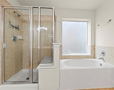 6411 Briar Moss Lane - Photo Thumbnail 8