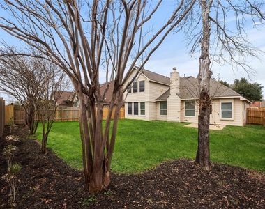 6411 Briar Moss Lane - Photo Thumbnail 13