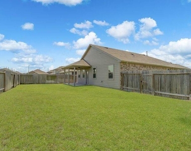 20509 Vaughn Forest Court - Photo Thumbnail 13