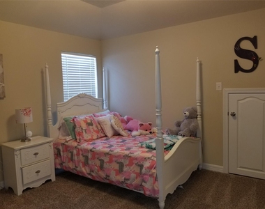 2566 Riverway Drive - Photo Thumbnail 17