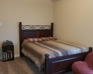 2566 Riverway Drive - Photo Thumbnail 15