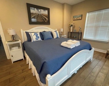 806 Kipp Avenue - Photo Thumbnail 12
