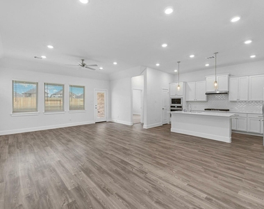 817 Bahia Bay Dr - Photo Thumbnail 15