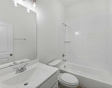 817 Bahia Bay Dr - Photo Thumbnail 6