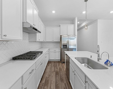 817 Bahia Bay Dr - Photo Thumbnail 18