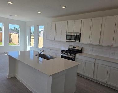 1743 Magnolia Jade Court - Photo Thumbnail 9