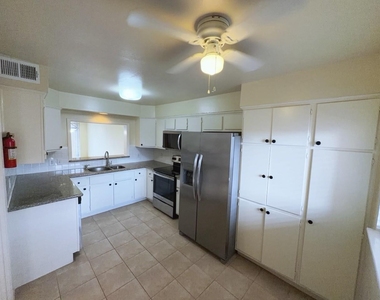 2210 Dorrington Street - Photo Thumbnail 3