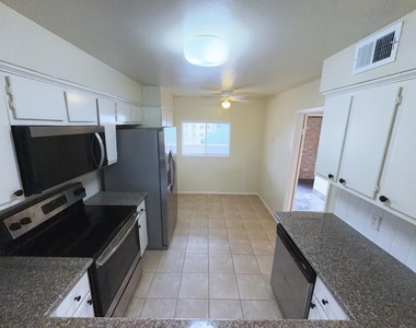 2210 Dorrington Street - Photo Thumbnail 4