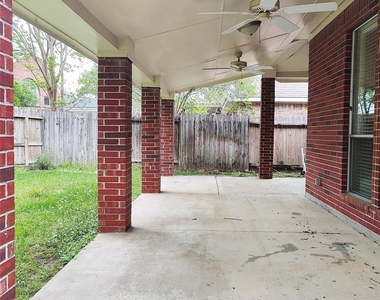 7127 Bristol Ridge Drive - Photo Thumbnail 2