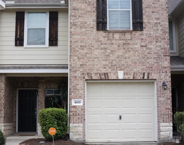 1619 Grable Cove Lane - Photo Thumbnail 7