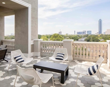 3939 W Alabama Street - Photo Thumbnail 13