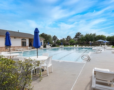 6034 Gracys Landing Lane - Photo Thumbnail 44