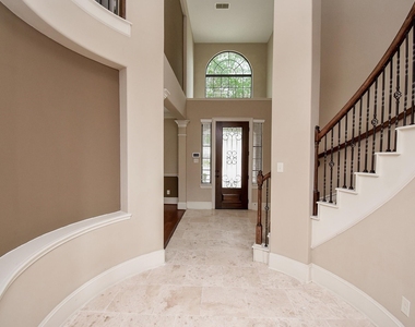 6034 Gracys Landing Lane - Photo Thumbnail 25
