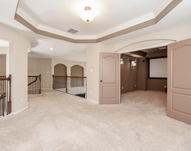 6034 Gracys Landing Lane - Photo Thumbnail 29
