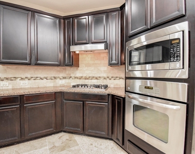6034 Gracys Landing Lane - Photo Thumbnail 16