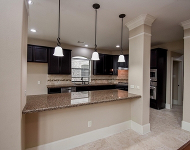 6034 Gracys Landing Lane - Photo Thumbnail 14