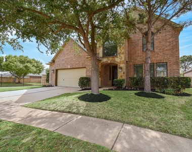 6034 Gracys Landing Lane - Photo Thumbnail 1