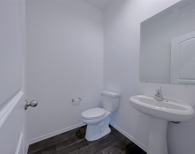 14918 Cypress Hollow Drive - Photo Thumbnail 21