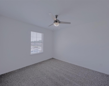 14918 Cypress Hollow Drive - Photo Thumbnail 25