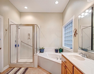 110 Monterrey Road W - Photo Thumbnail 4