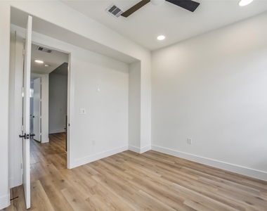 225 Willard Street - Photo Thumbnail 26
