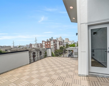 225 Willard Street - Photo Thumbnail 31