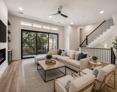 225 Willard Street - Photo Thumbnail 9