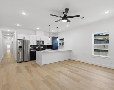 5921 Mountwood Street - Photo Thumbnail 5
