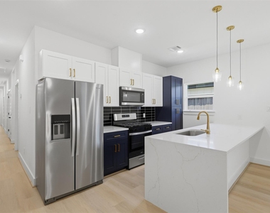 5921 Mountwood Street - Photo Thumbnail 7