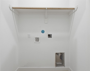 5921 Mountwood Street - Photo Thumbnail 11