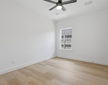 5921 Mountwood Street - Photo Thumbnail 12