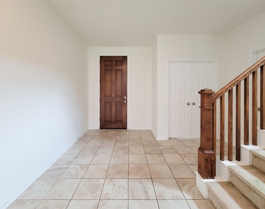 14108 Wedgewood Lakes Court - Photo Thumbnail 3