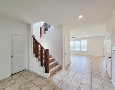 14108 Wedgewood Lakes Court - Photo Thumbnail 5