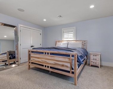 1138 Ocean - Photo Thumbnail 34