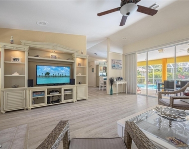 4123 Sw 26th Place - Photo Thumbnail 15
