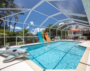 4123 Sw 26th Place - Photo Thumbnail 7