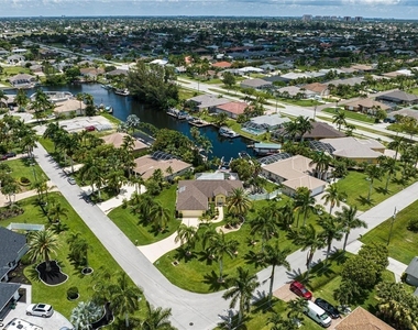 4123 Sw 26th Place - Photo Thumbnail 38