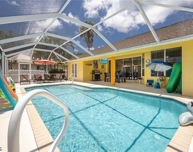4123 Sw 26th Place - Photo Thumbnail 6